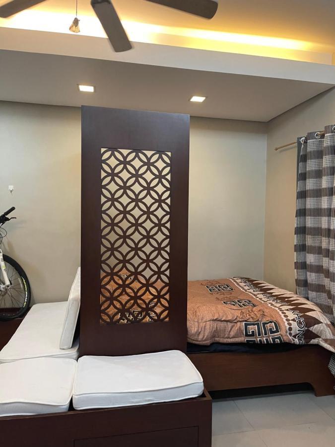 Civic Prime Condominums Aparthotel Manila